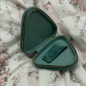 Chic Teal Velvet Women's Jewelry Case